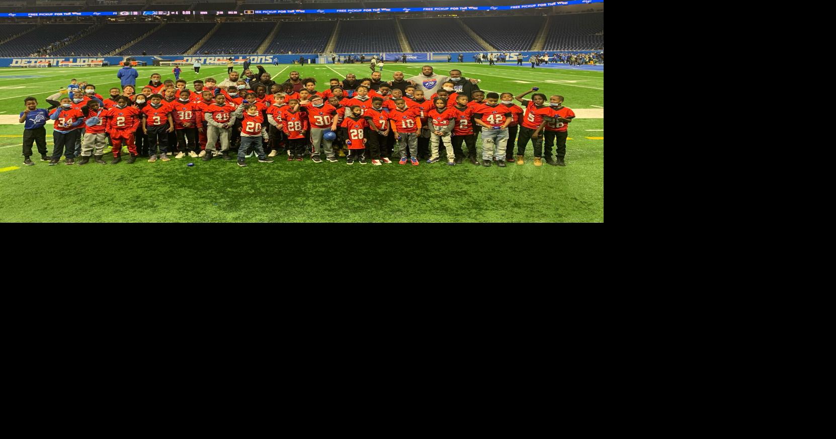 475 Elite youth football teams attend Lions game | Sports | abc12.com