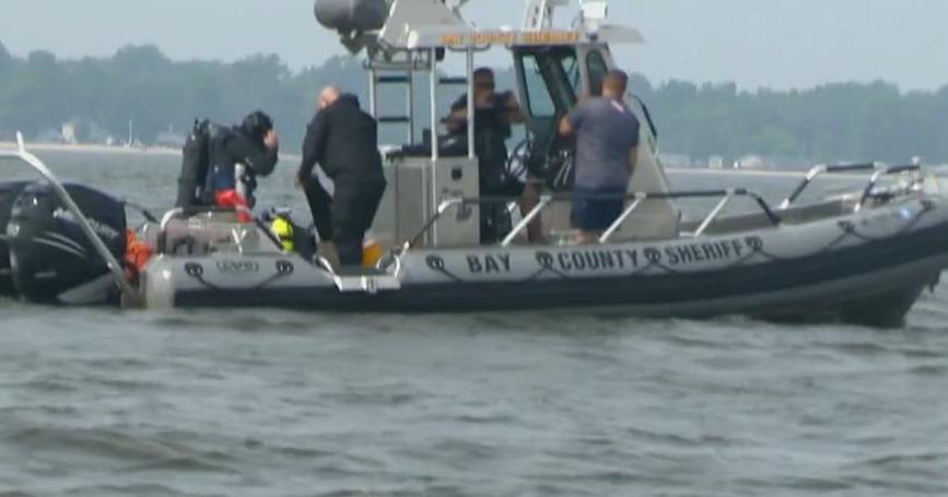 Simulated plane crash in Saginaw Bay aims to prep first responders if a tragedy occurs - Vimarsana News