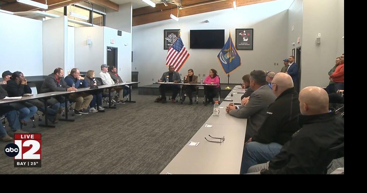 Sen. Elissa Slotkin meets Mid-Michigan workers on jobs, costs