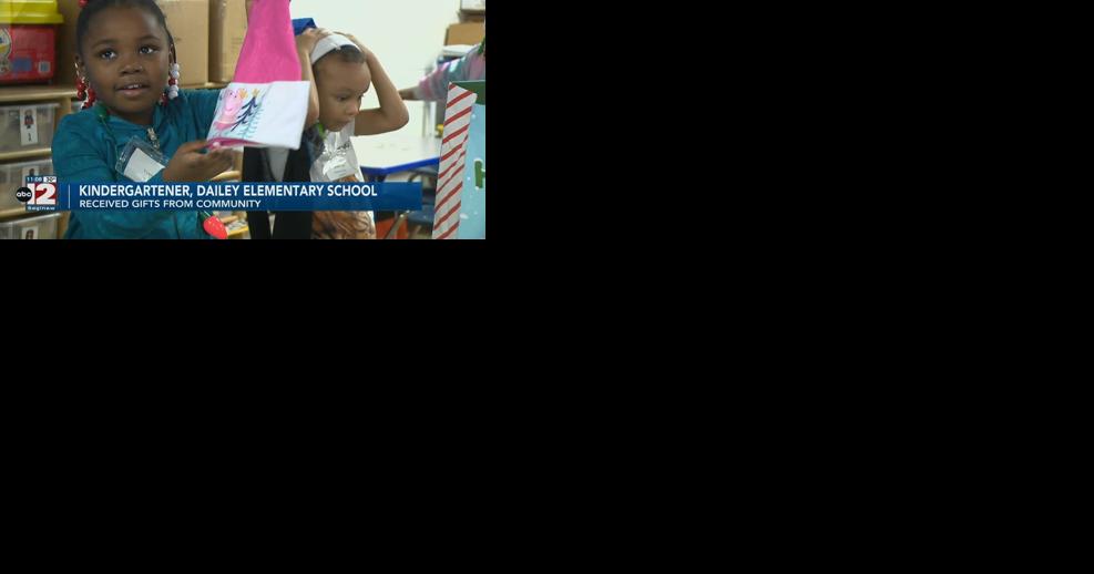 Dailey Elementary kindergarten class receives holiday surprise - Vimarsana News