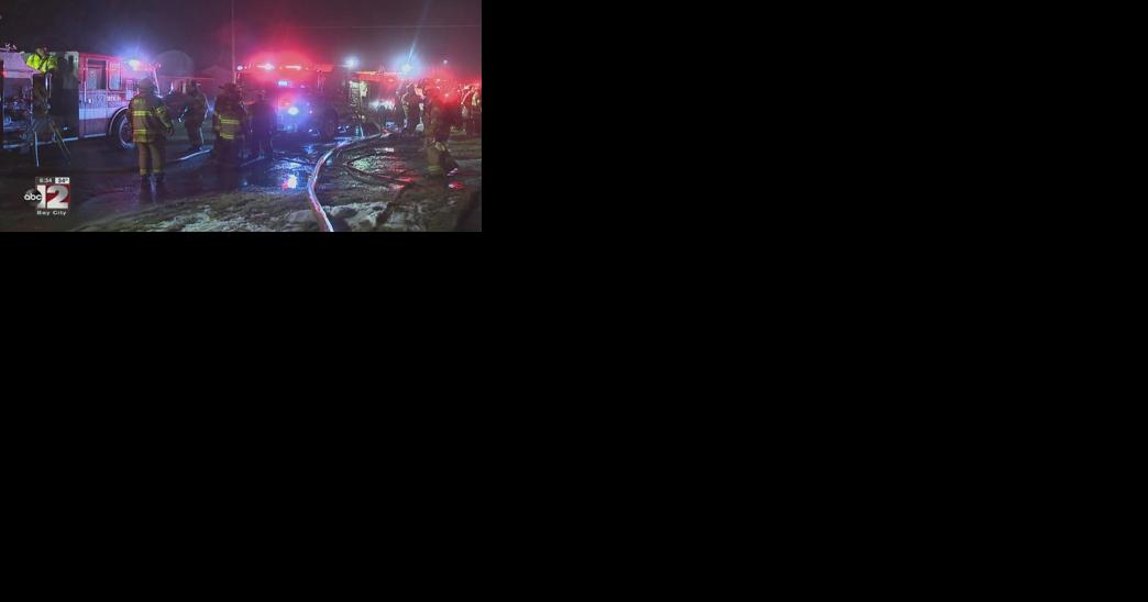 Man dead, firefighter injured after house fire in Mt. Morris Township - Vimarsana News