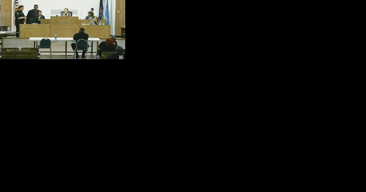 Flint City Councilman Eric Mays removed in handcuffs from Monday's meeting - Vimarsana News