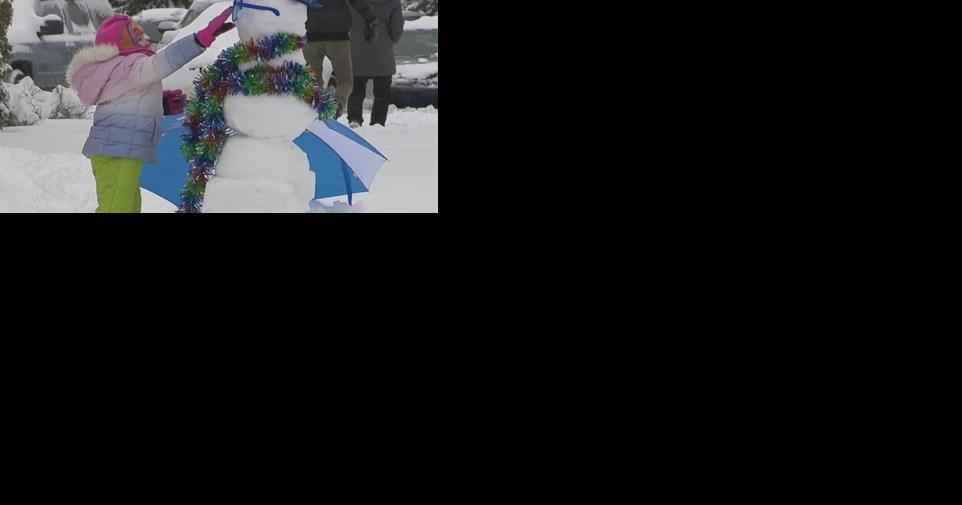 Snowmen and sled rides help Oaks of Woodfield residents enjoy the snow - Vimarsana News
