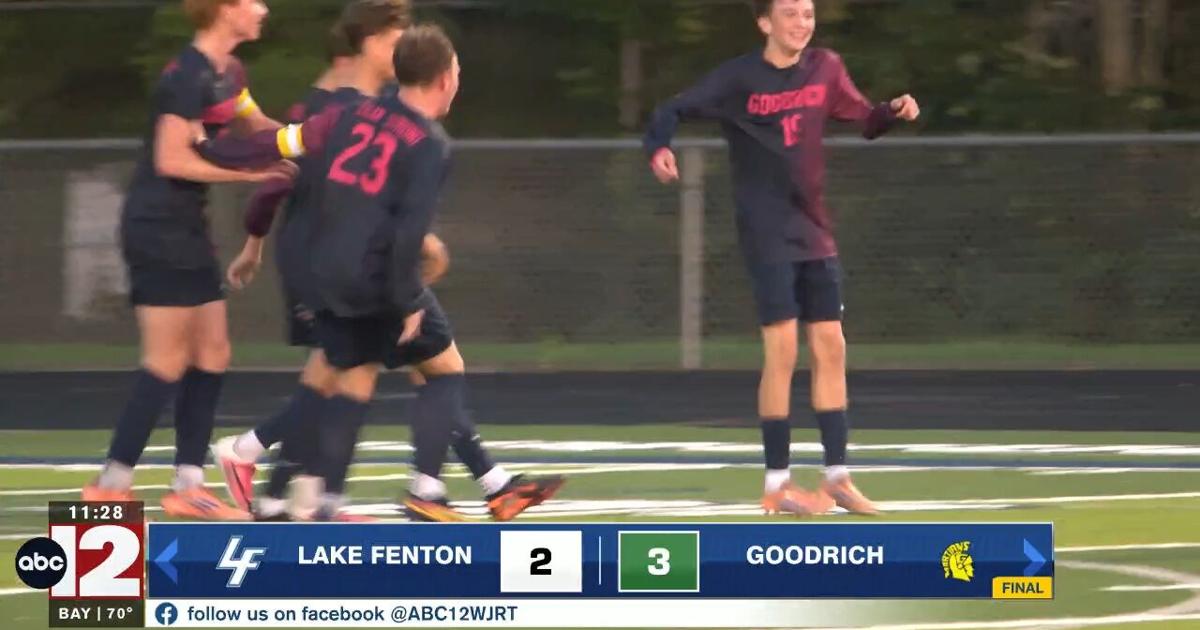 Martians Rally Past Blue Devils in 3-2 Victory