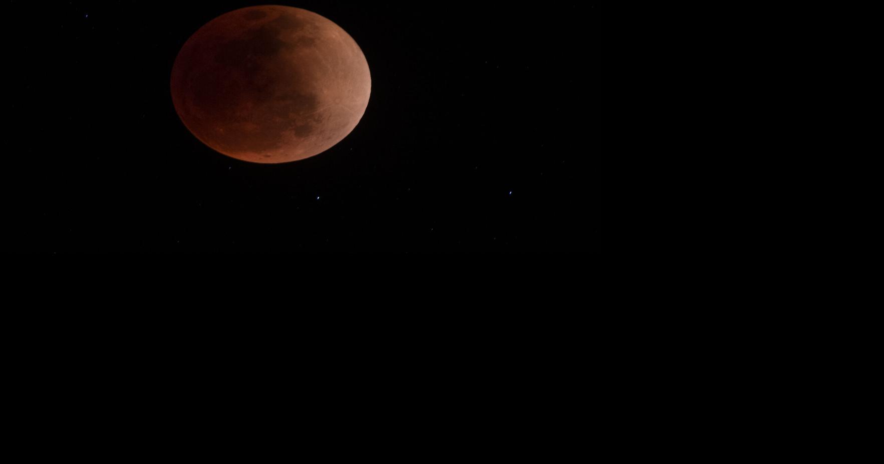 Skywatchers: Full moon, partial lunar eclipse to peak on Oct. 28