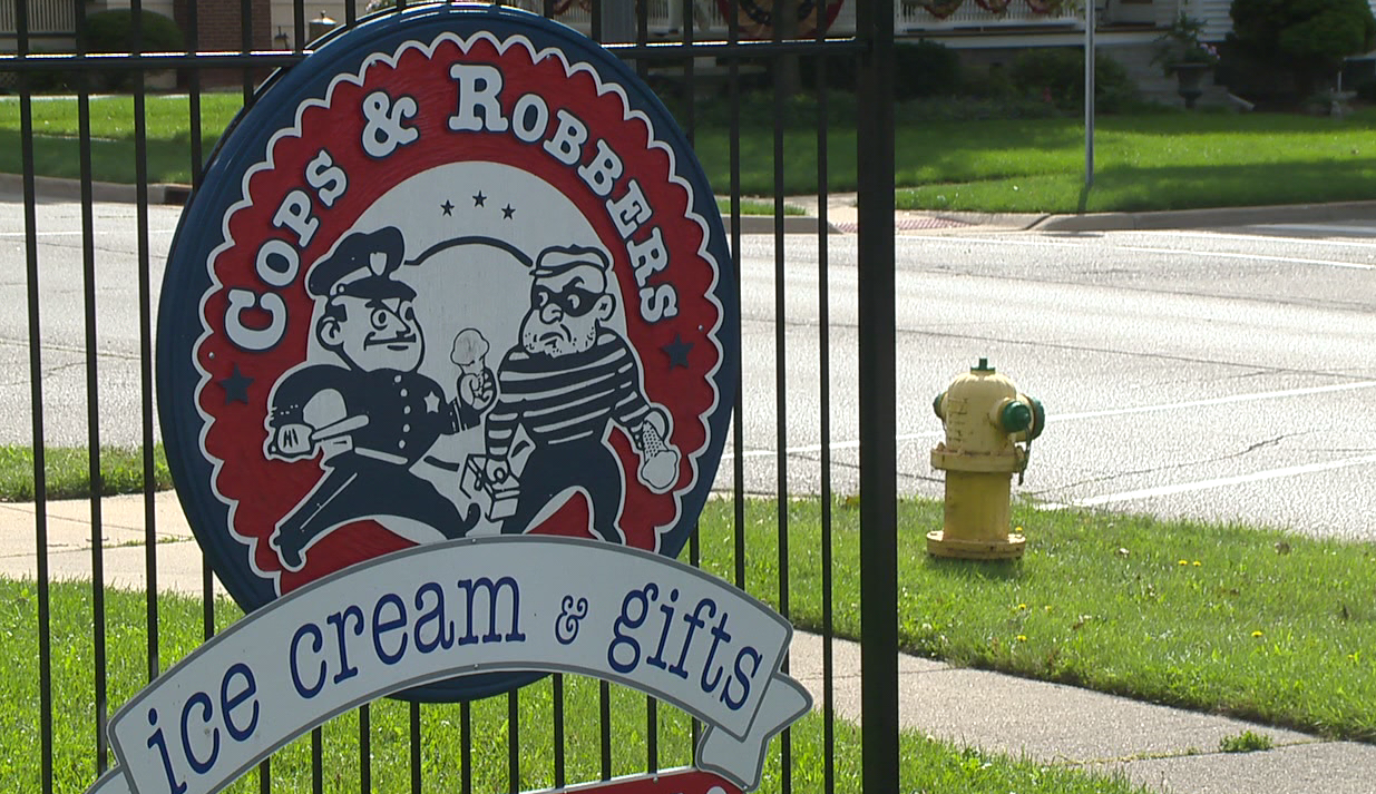 Cops And Robbers Ice Cream In Flushing Abc12 Com
