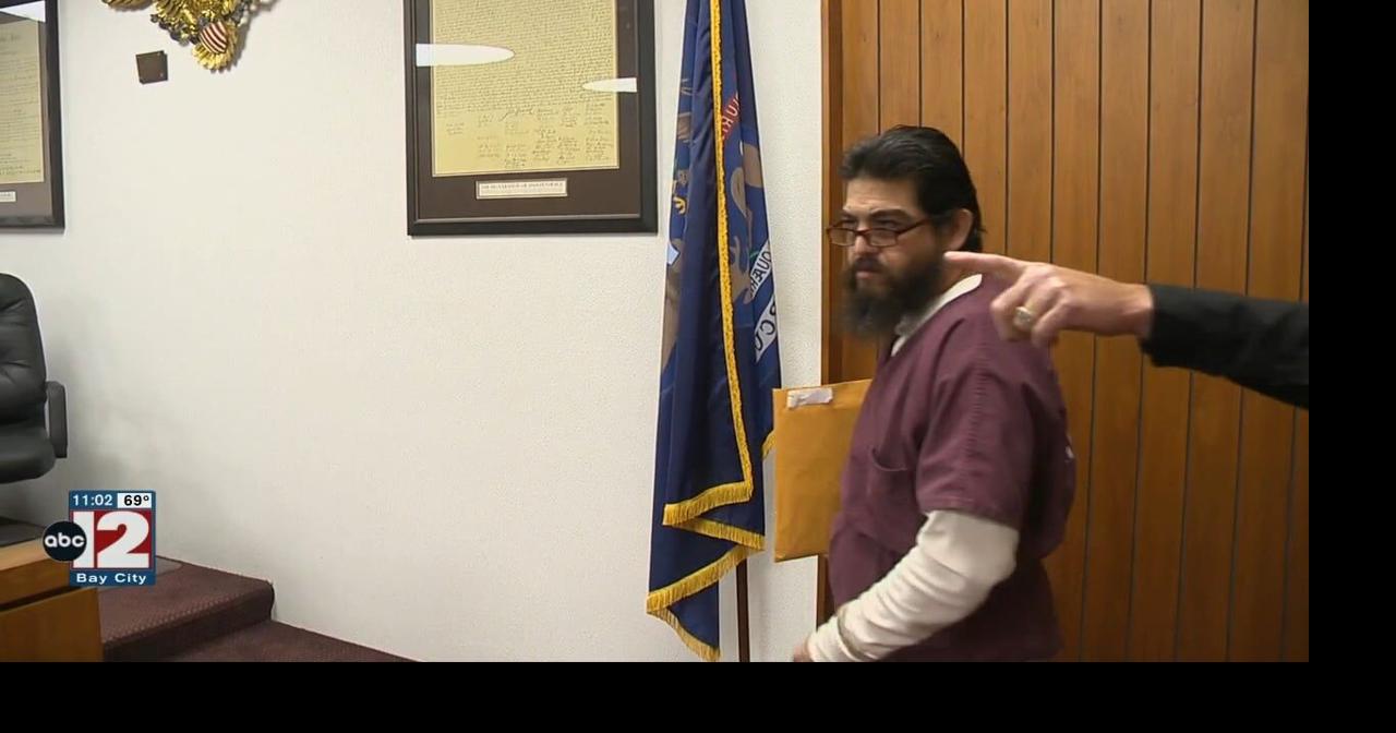 Saginaw man faces trial for alleged murder of 3 family members | Crime ...