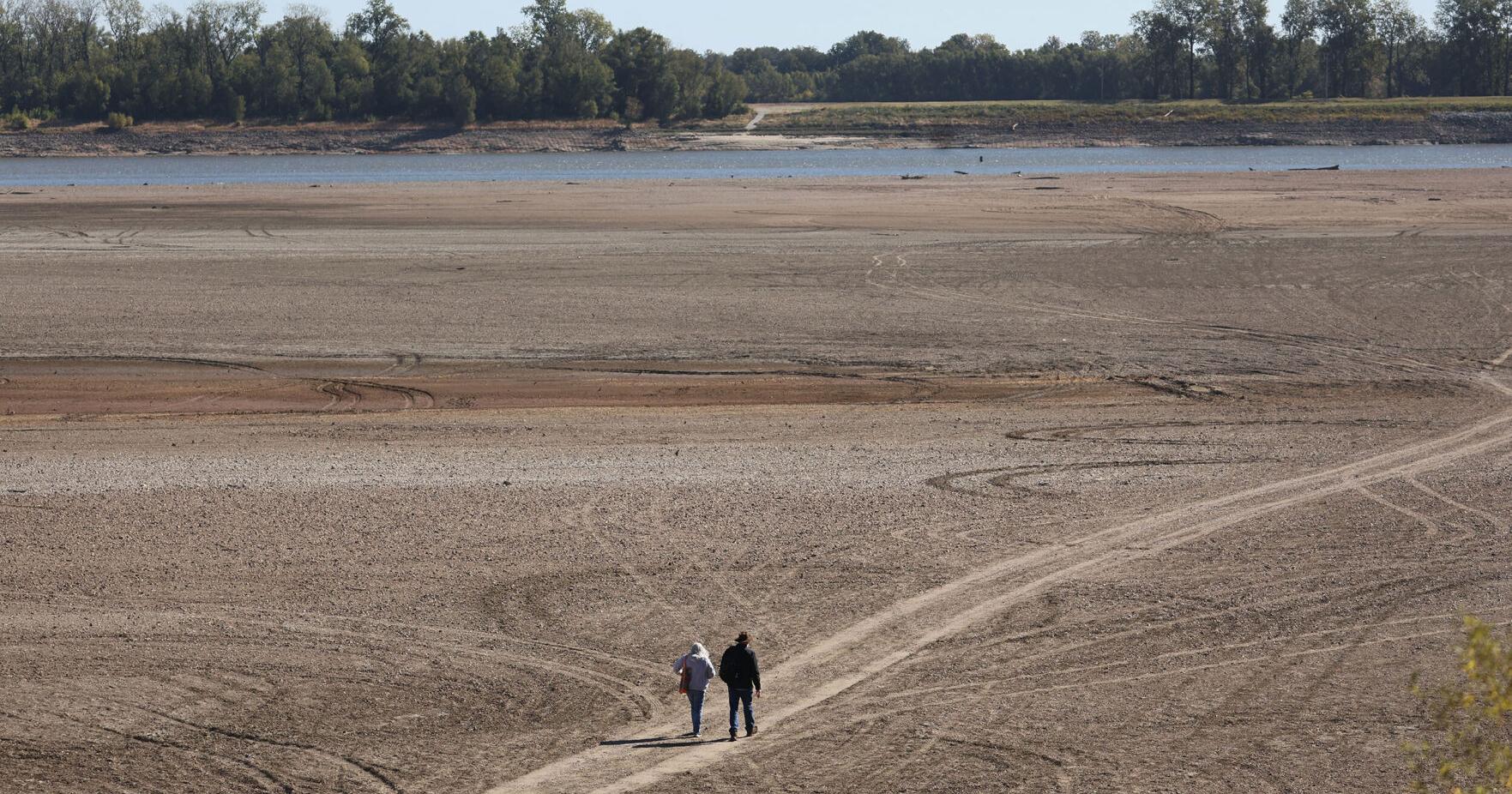 Before and after: See how the Mississippi River and its tributaries have dropped to record lows - Vimarsana News