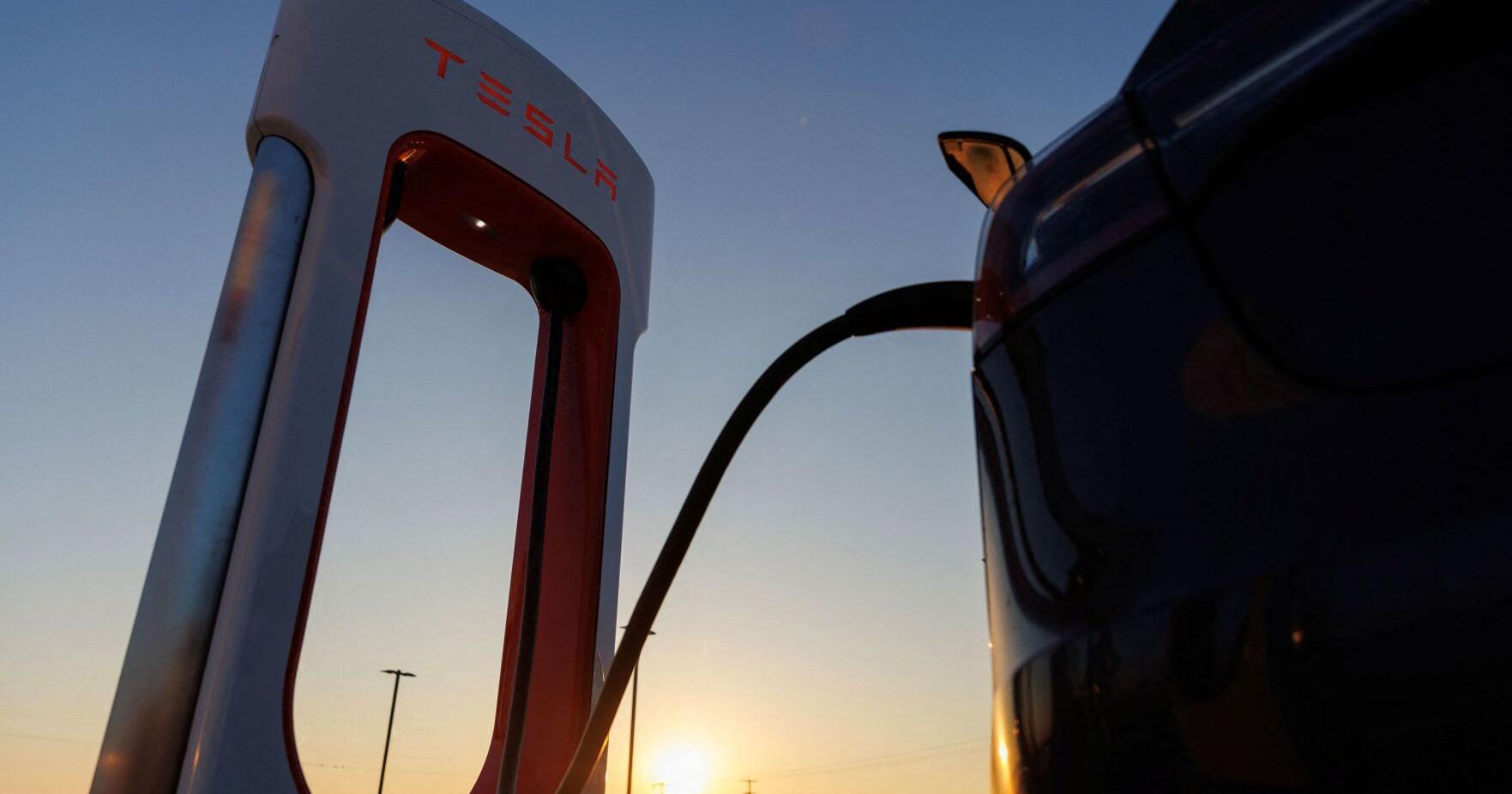 Toyota's electric cars will adopt Tesla's charging standard | Business - Vimarsana News