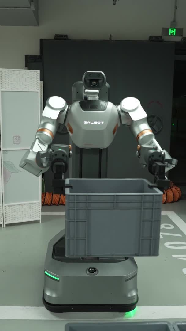 その他 human robot See The Humanoid Robots Preparing To Take Over Factory Floors