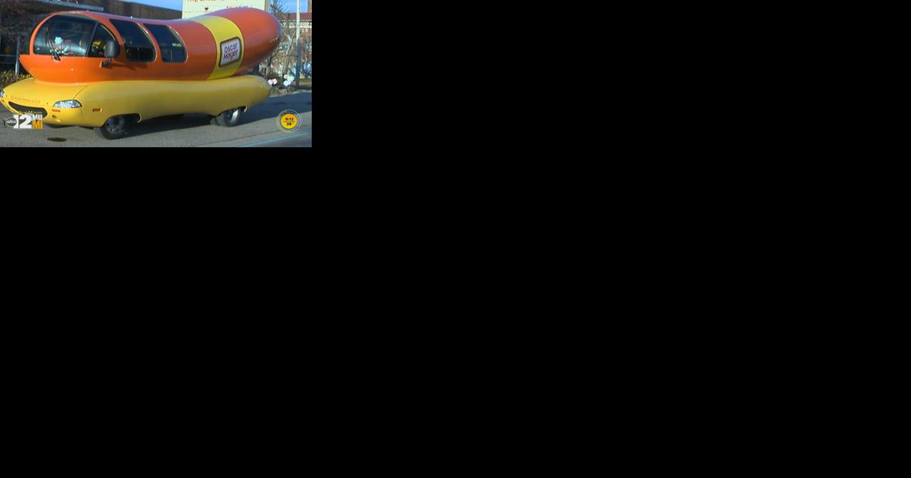 Oscar Mayer Wienermobile makes a stop at Flint Children's Museum - Vimarsana News