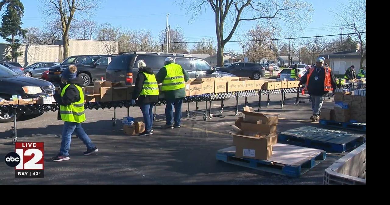 Saginaw food bank helps families make ends meet
