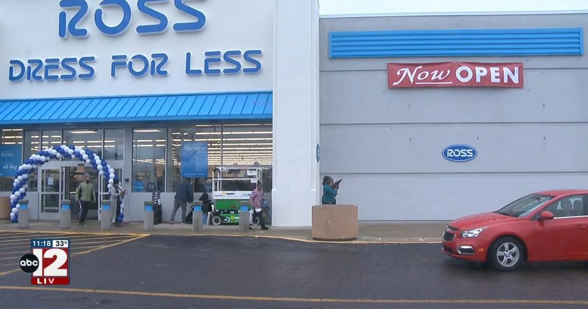 Ross Dress for Less holds grand opening ceremony in Burton Ross Dress for Less holds grand opening ceremony in Burton