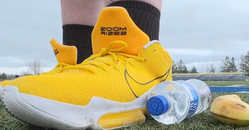 Community raises thousands so 6-foot-10 Goodrich teen can buy shoes | Local | abc12.com