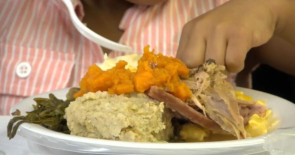 Local church provides Thanksgiving meals for community