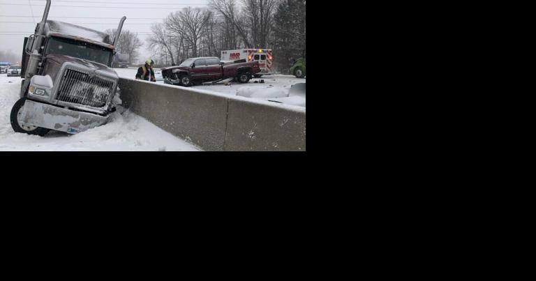 I-75 closed after Genesee County sheriff patrol car hit by semi in snowy weather - Vimarsana News