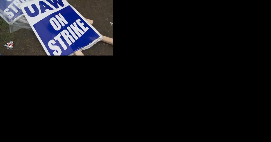 Threats of a strike heating up even before UAW begins negotiations - Vimarsana News