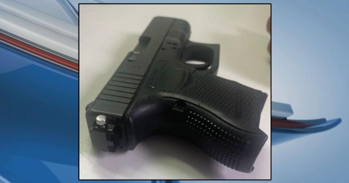 Bridgeport teen accused of bringing stolen handgun to graduation - Vimarsana News