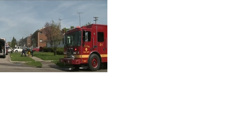 Crews battle fire at Robert T. Longway Blvd. apartment in Flint - Vimarsana News