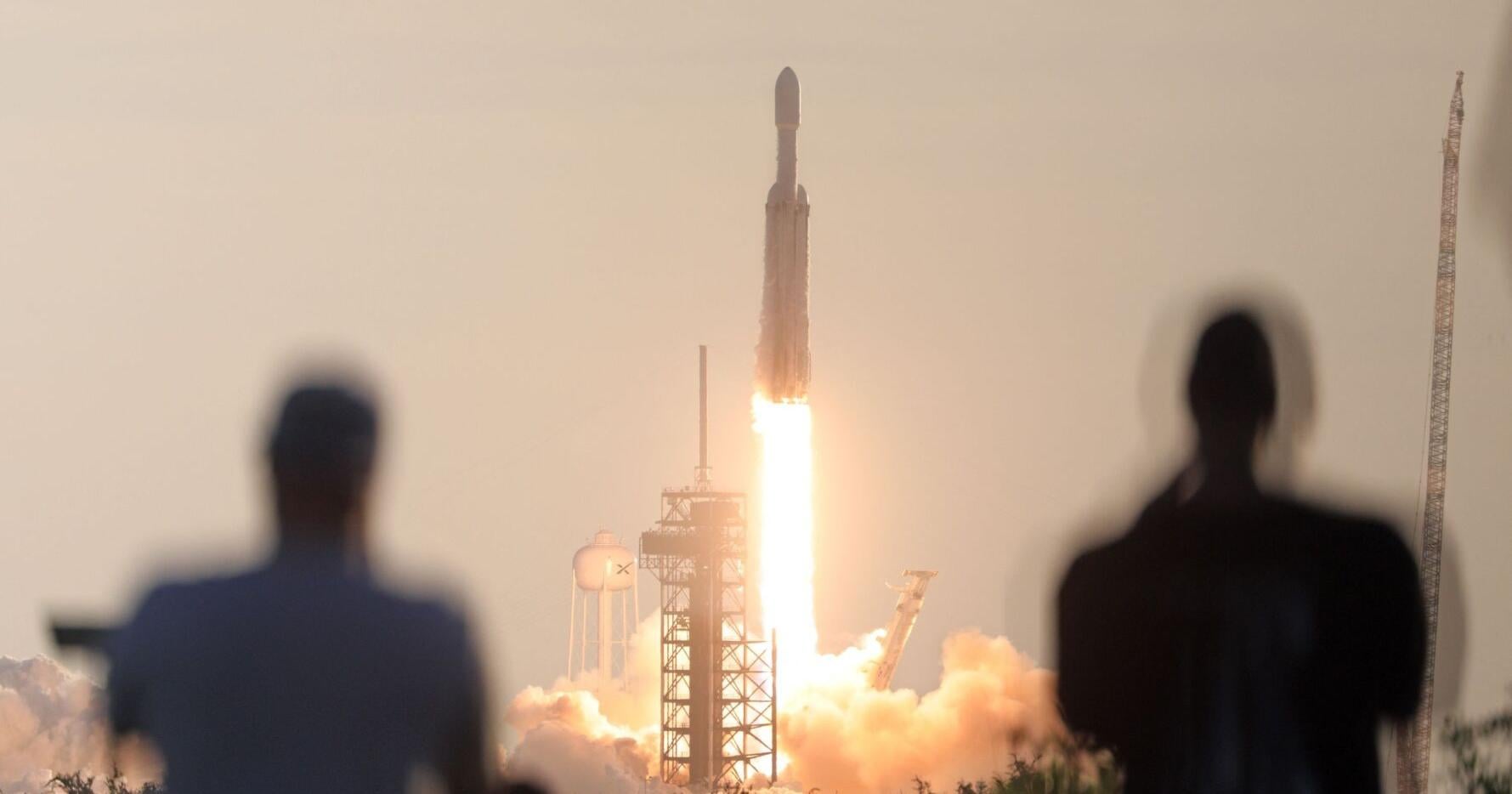 Elon Musk says he will give a SpaceX share to every kid in America | Business