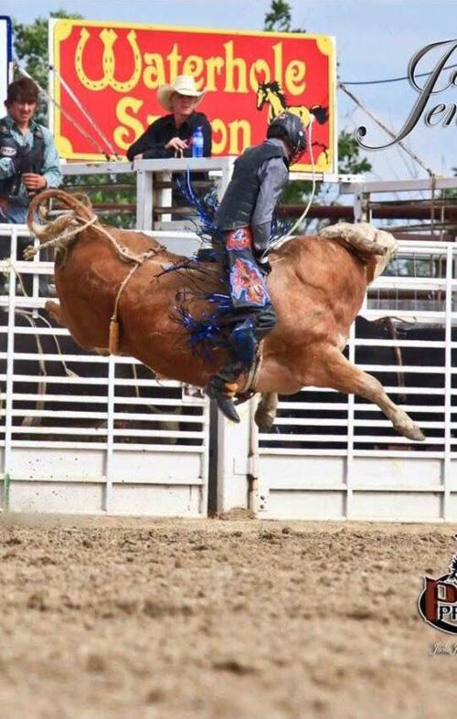 CM Russel Stampede in Standford MT