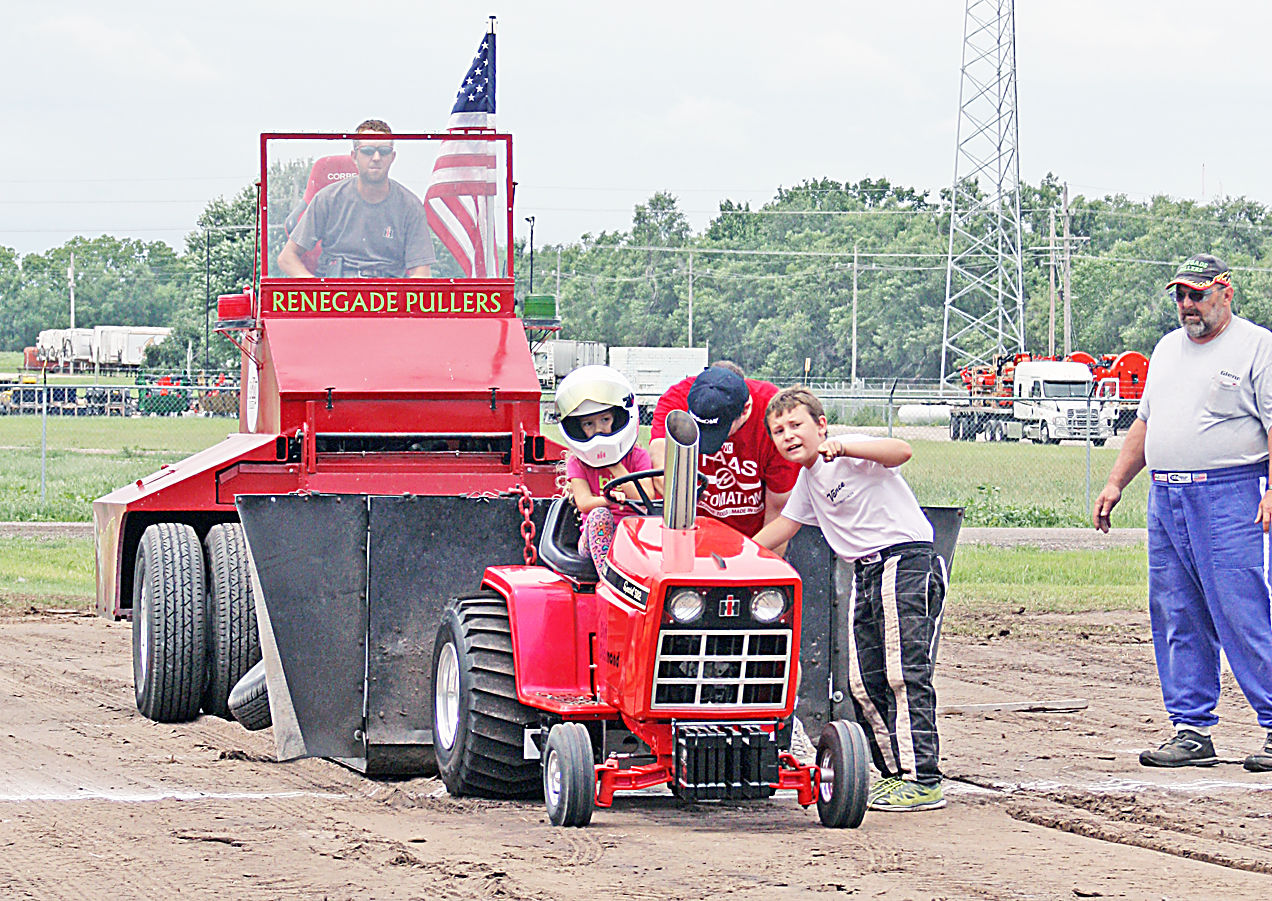 Lawn mower online pulling