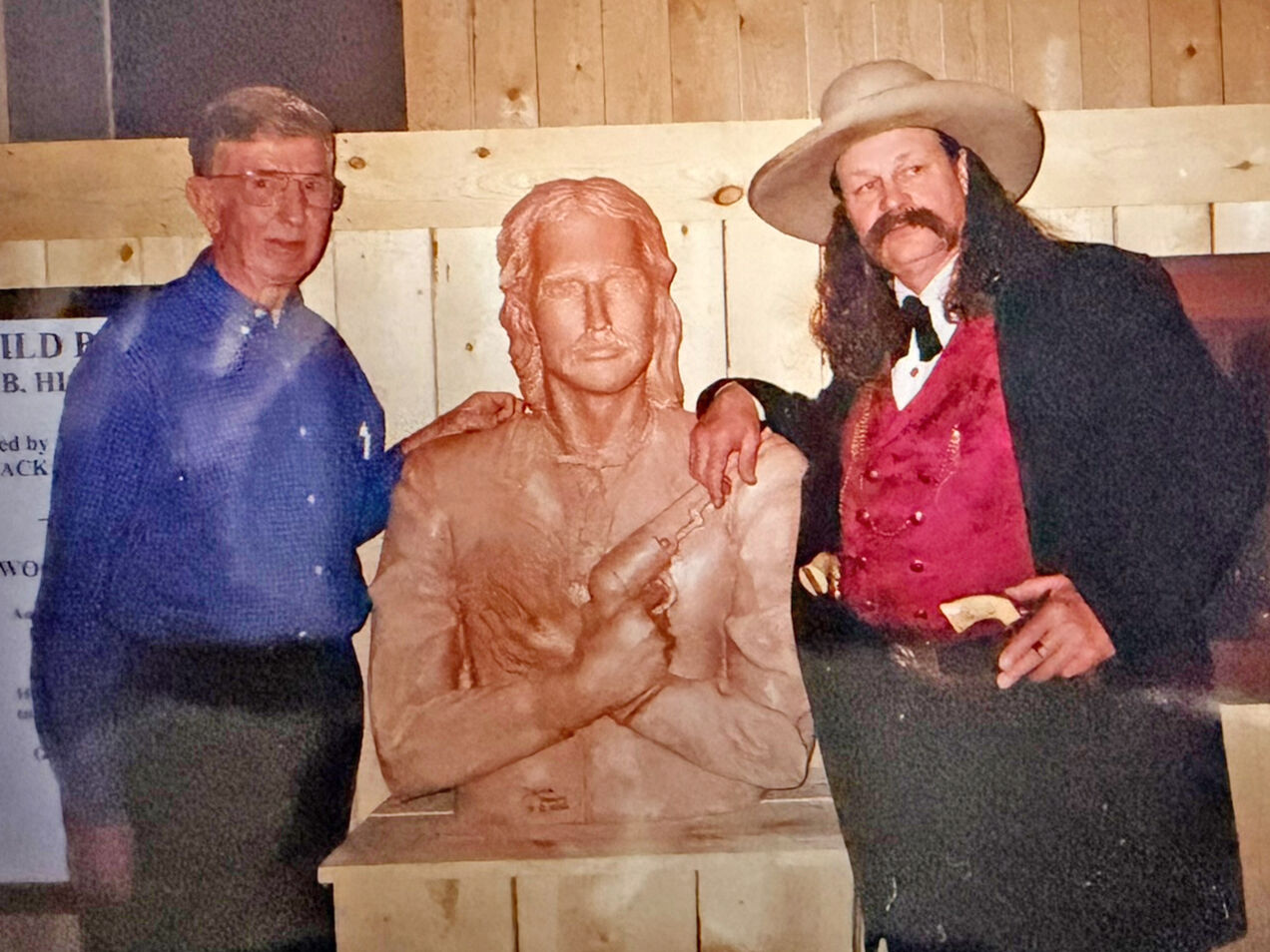 Monument of Wild Bill Hickok to be unveiled at Old Abilene Town