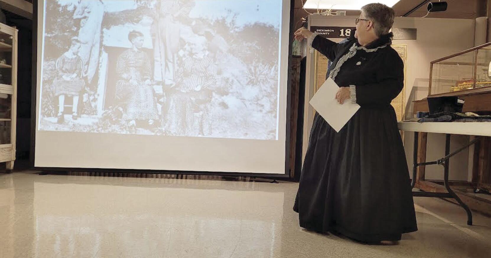Memories of the Prairie concludes with talk on textiles - Vimarsana News