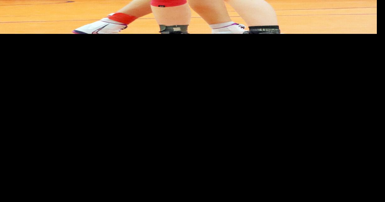 Alyssa Calovich reaches 100 career wins