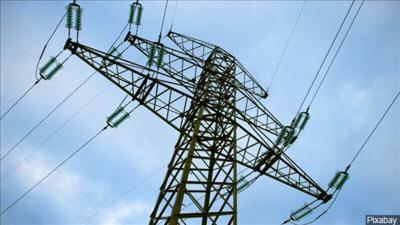 Around 25,000 PG&E customers may experience power shutoffs beginning Monday