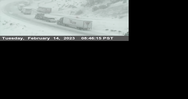 Northbound I-5 traffic held at Oregon state line - Vimarsana News