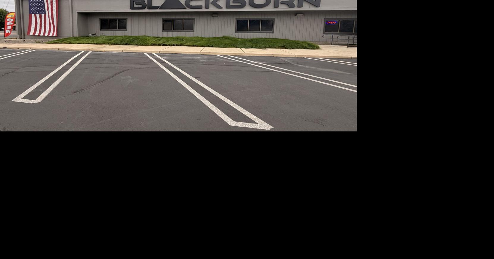 Anderson business expands, opens new golf simulators with beer and hot dogs on tap