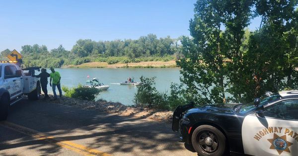 CHP Chico helps pull abandoned car from Sacramento River | News ...