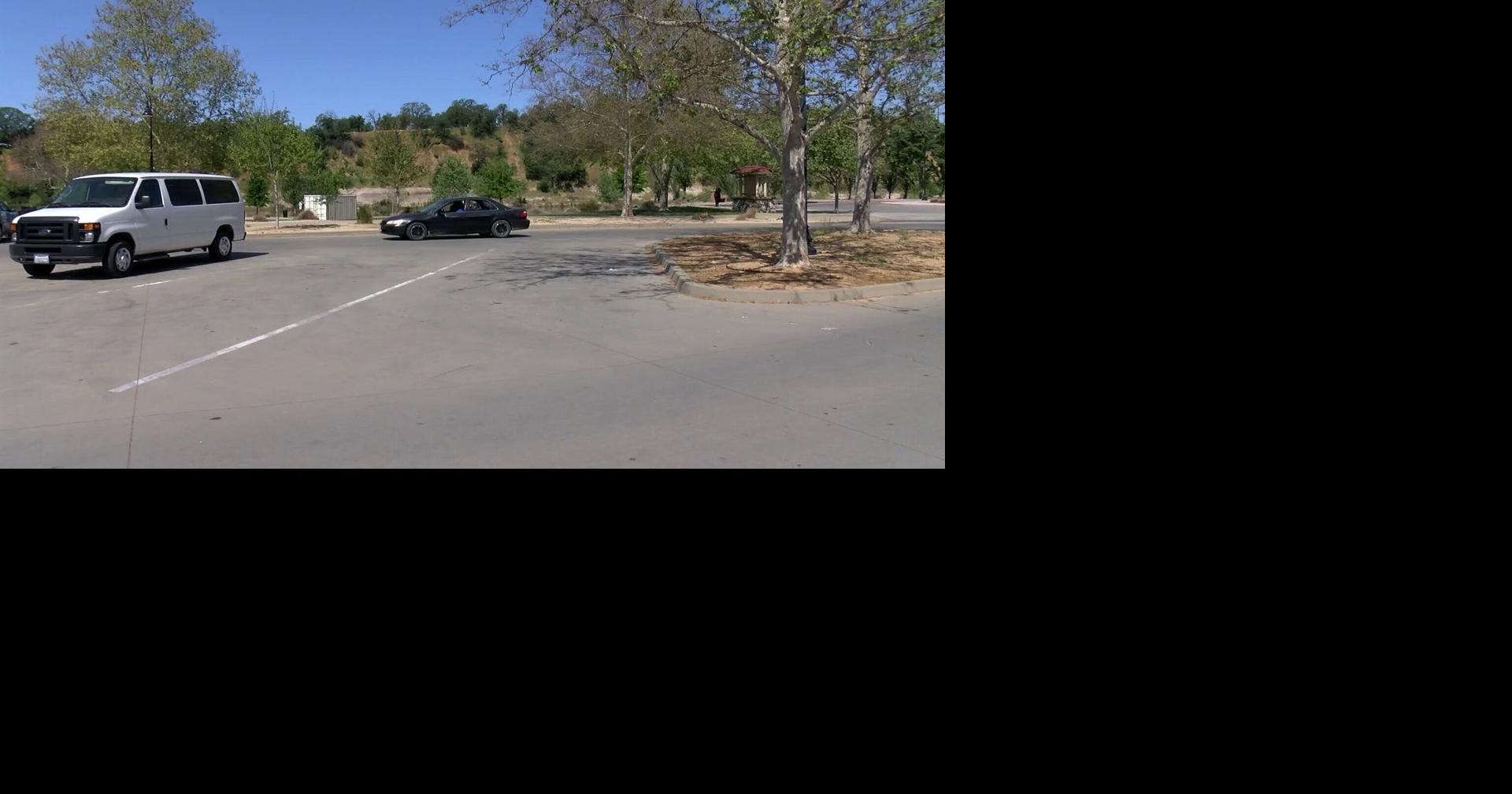 Police searching for suspect, victim in Riverbend Park stabbing Crime