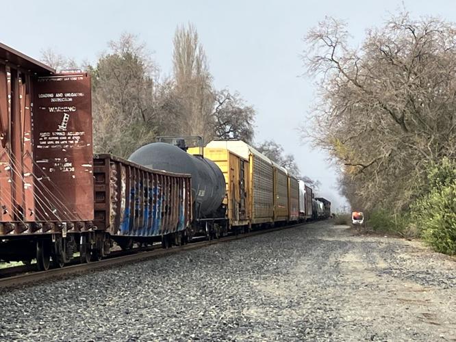 1 dead after being hit by train in Gridley on Wednesday News