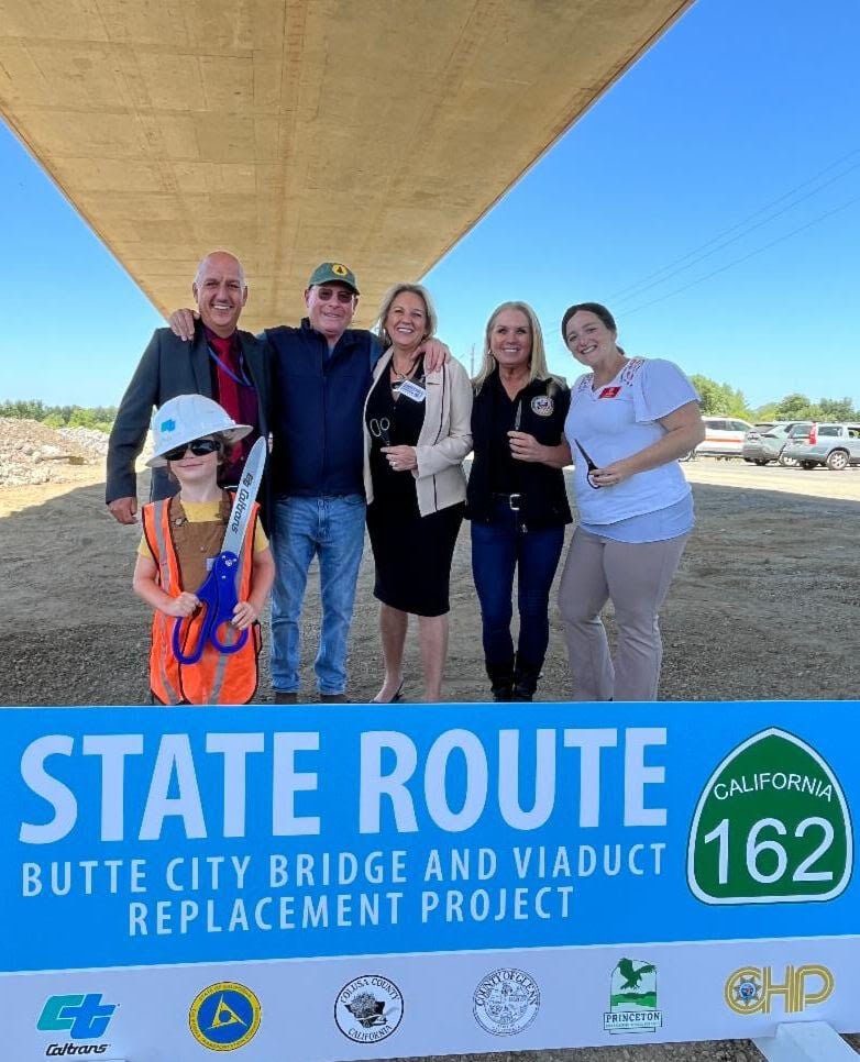 Caltrans holds ribbon-cutting ceremony for new Highway 162 bridge in ...