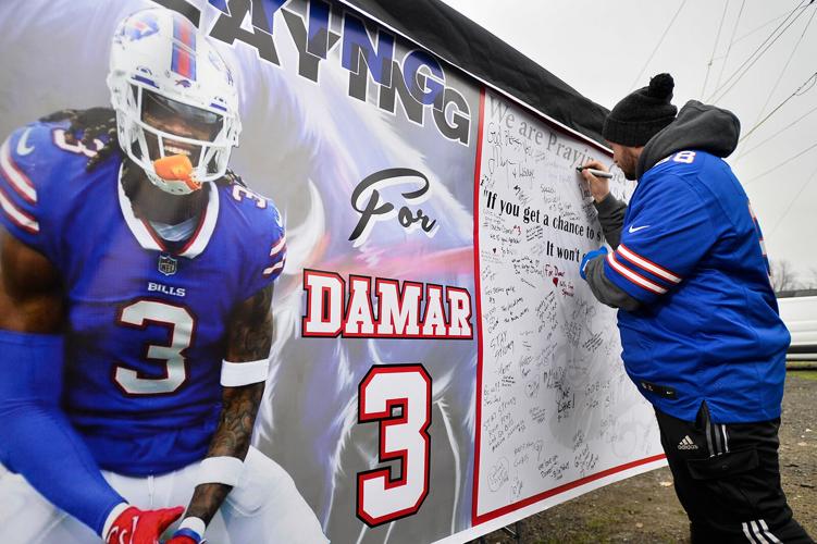 Bills announce Damar Hamlin 'continues to breathe on his own and his  neurological function is excellent'; Hamlin remains in critical condition