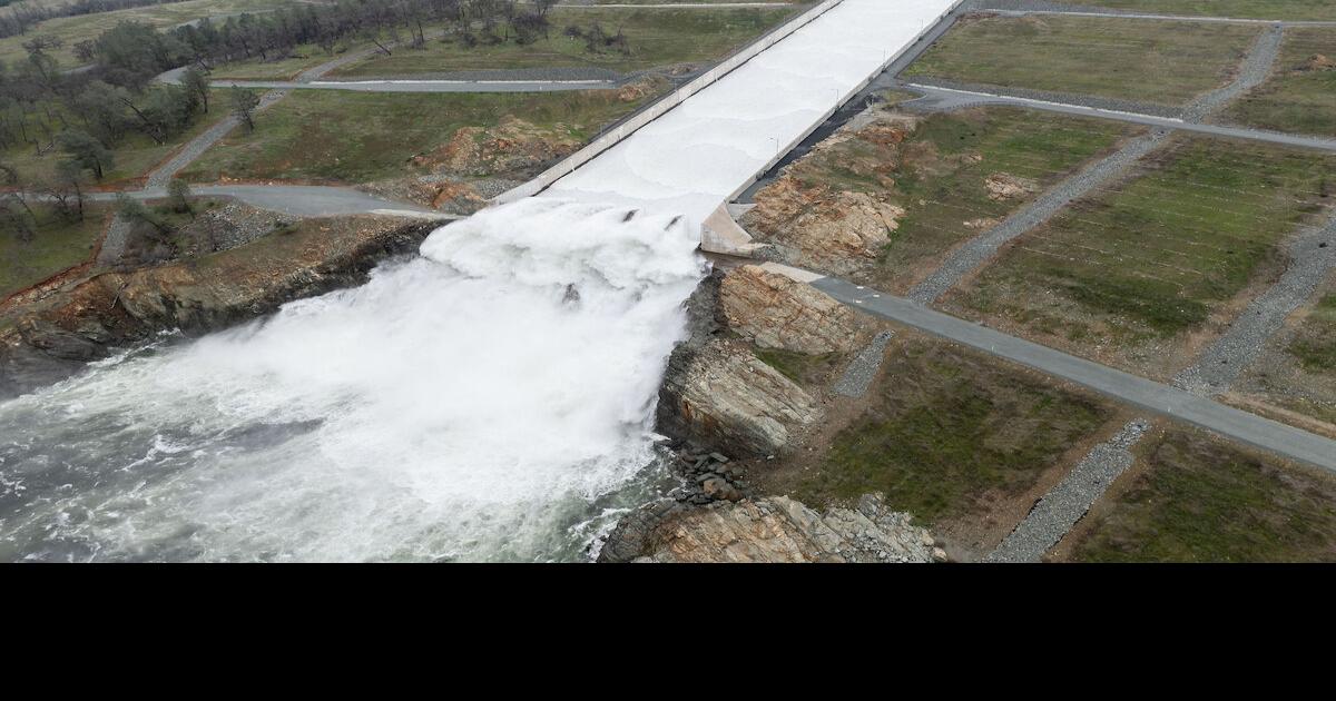 Moderate Flooding Hits Sacramento River; Motorists Warned