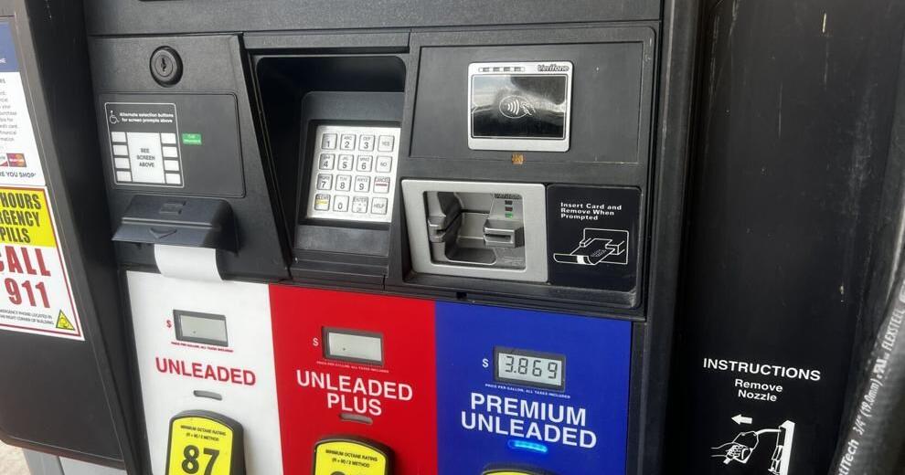 Illinois drivers notice gas prices falling