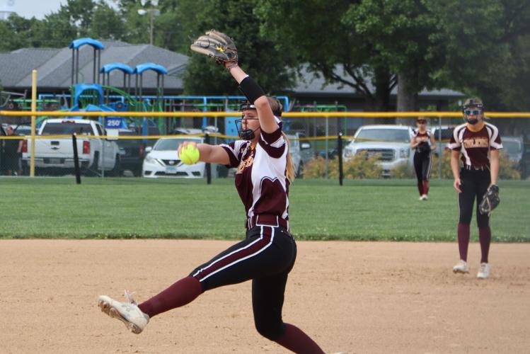 PHOTOS Roxana 10, East Alton Wood River 5 in softball regional at
