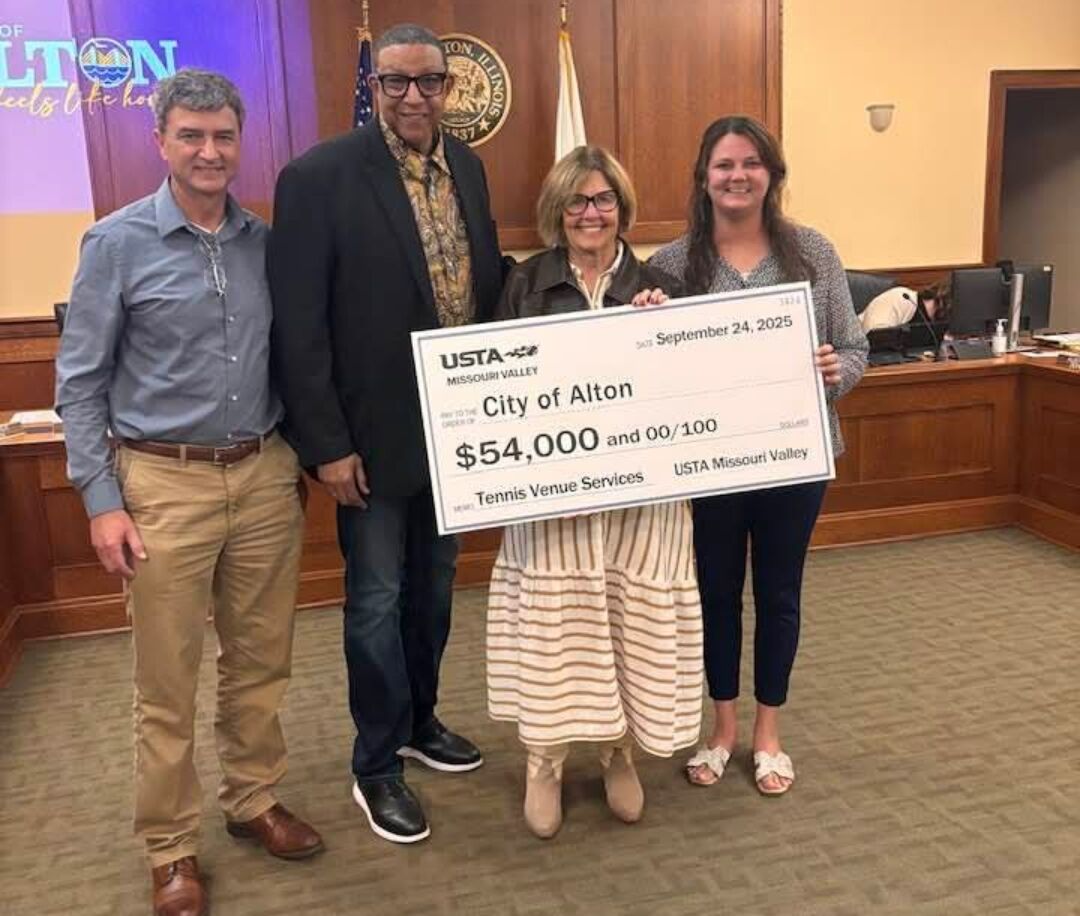 USTA donates to Alton court resurfacing Local News advantagenews com