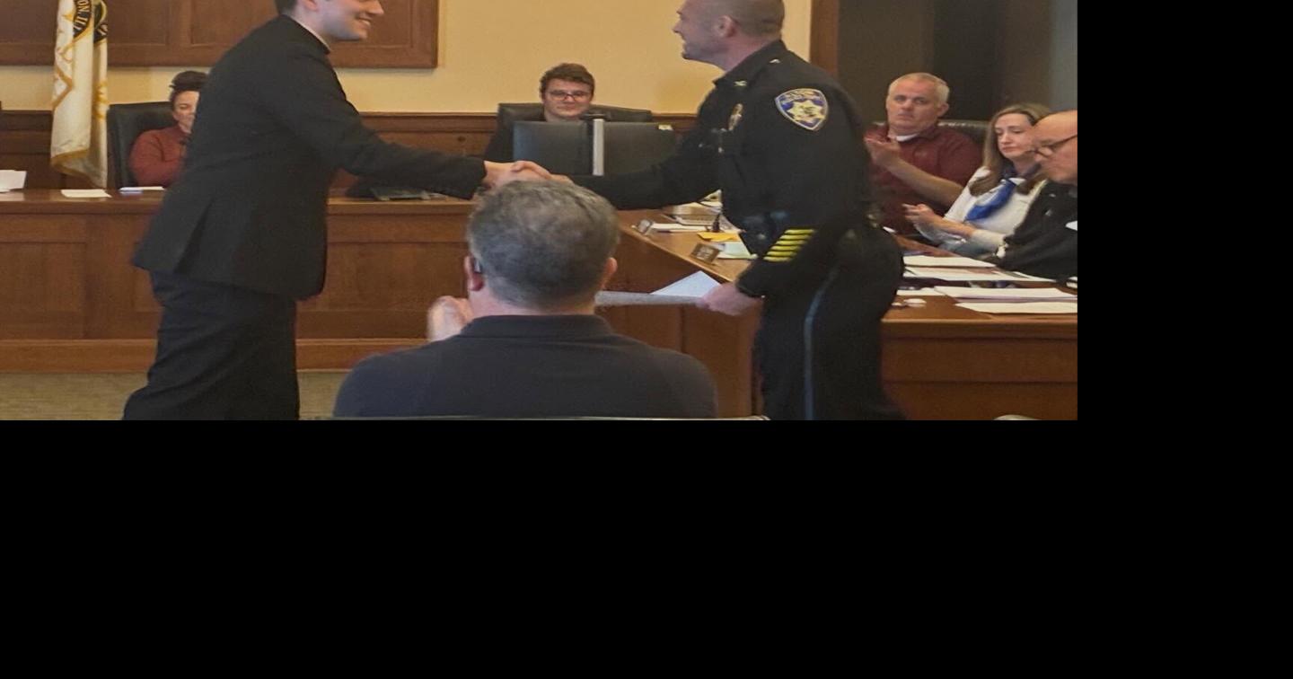 Alton Police welcome new chaplain | Local News | advantagenews.com