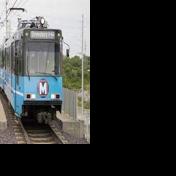 Governor praises Costello for MetroLink extension support