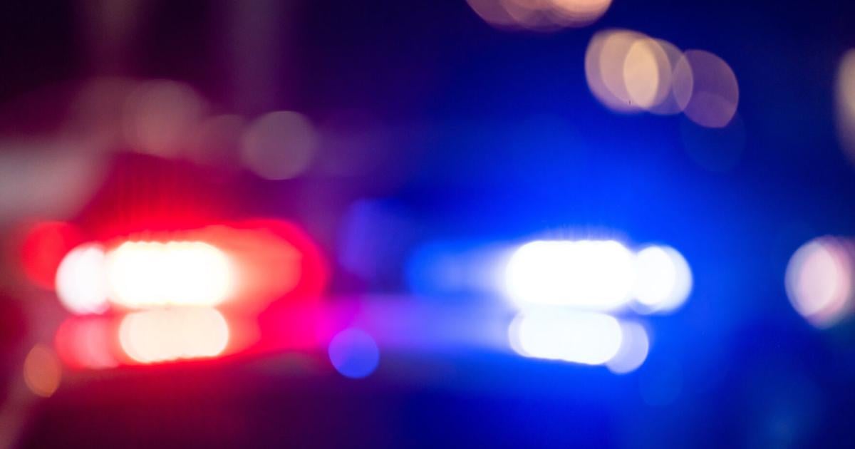 Deputies respond to Godfrey bar fight