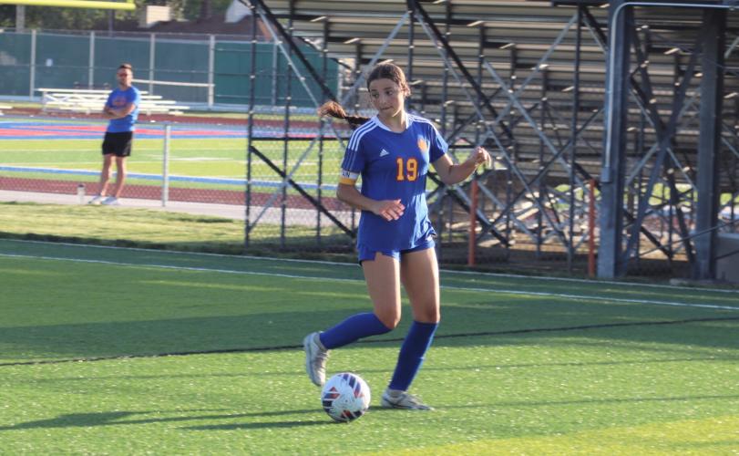 PHOTOS Roxana 7, MELHS 0 girls soccer regional at Roxana Sports