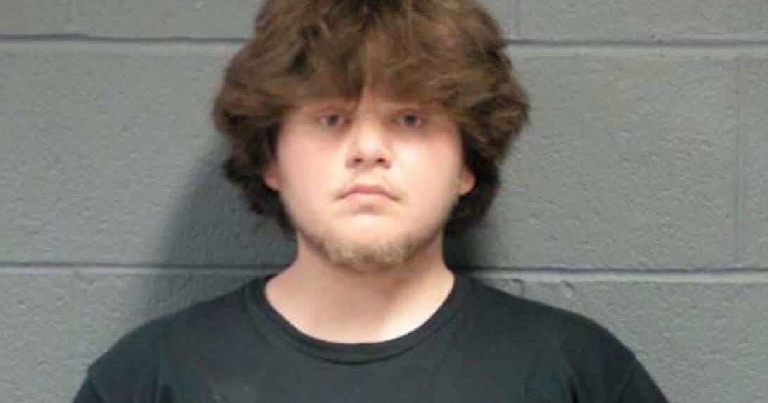 Bethalto man arrested in Nashville