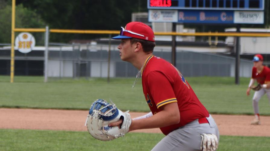 PHOTOS Roxana 2, Hillsboro 1 baseball regional at Roxana Sports
