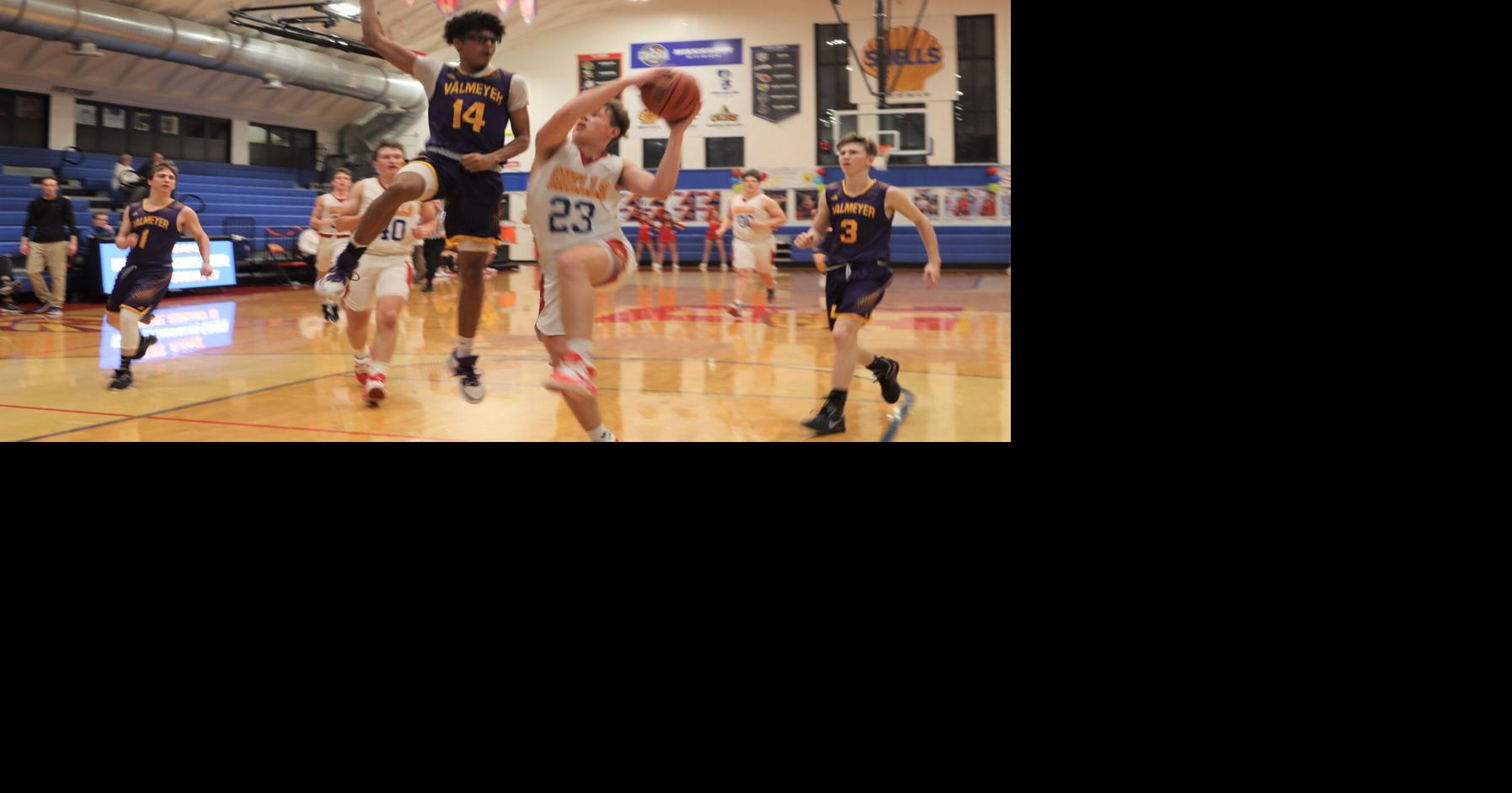 PHOTOS Valmeyer 67, Roxana 66 (OT) boys basketball at Roxana Sports