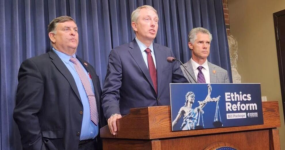 Illinois GOP state reps call on Dems to stop taxing s’mores