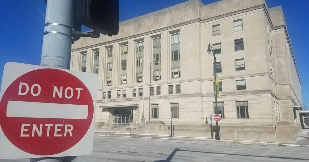 Vacant State Armory renamed to honor former Gov. Edgar